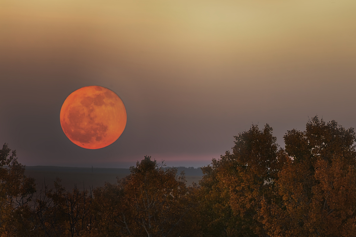 What Does An Orange Moon Mean Spiritually?
