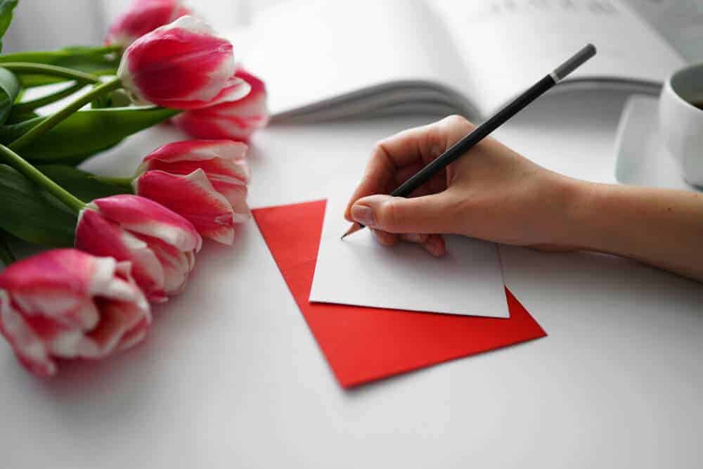 10 Tips to Write the BEST Love Letters for Your Love