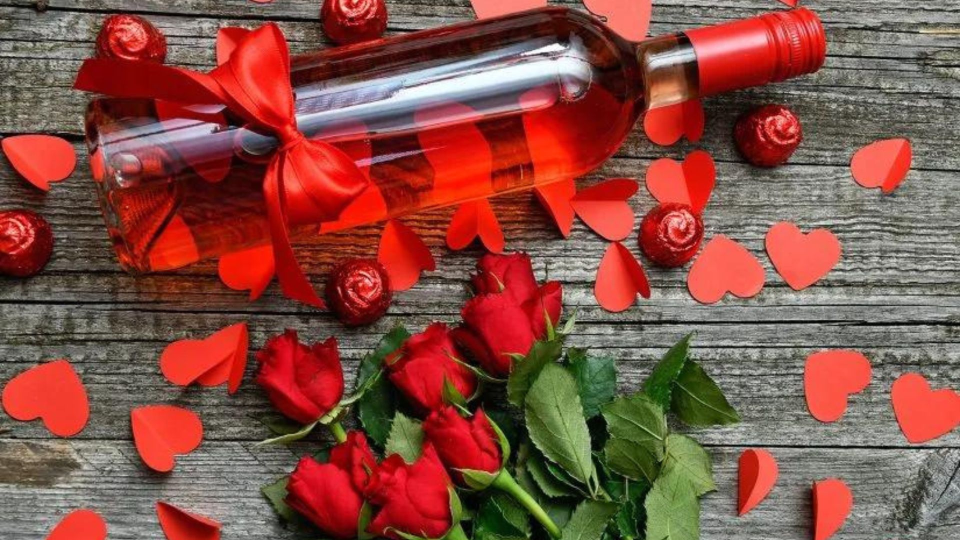 Why Do We Give Red Roses on Valentine's Day
